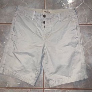 HOLLISTER KHAKI SHORTS